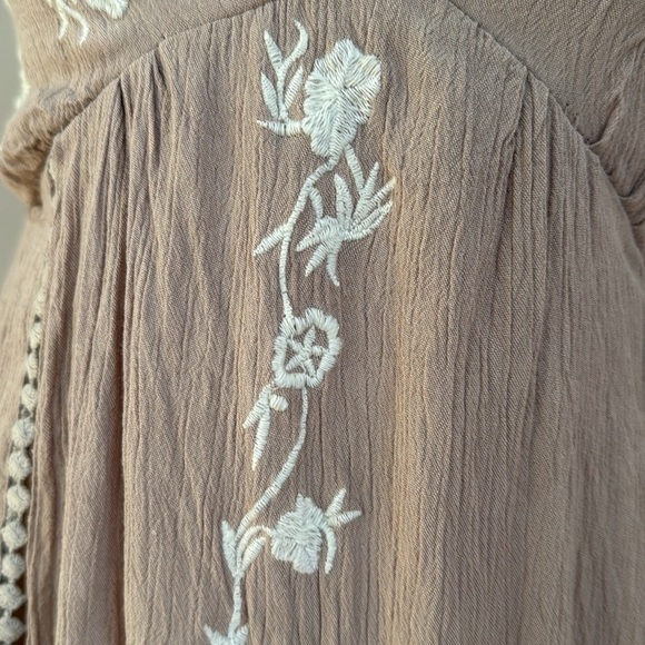 Jessica Simpson Tan White Embroidery Sleeveless Sundress Coverup Lined Small - Picture 3 of 5